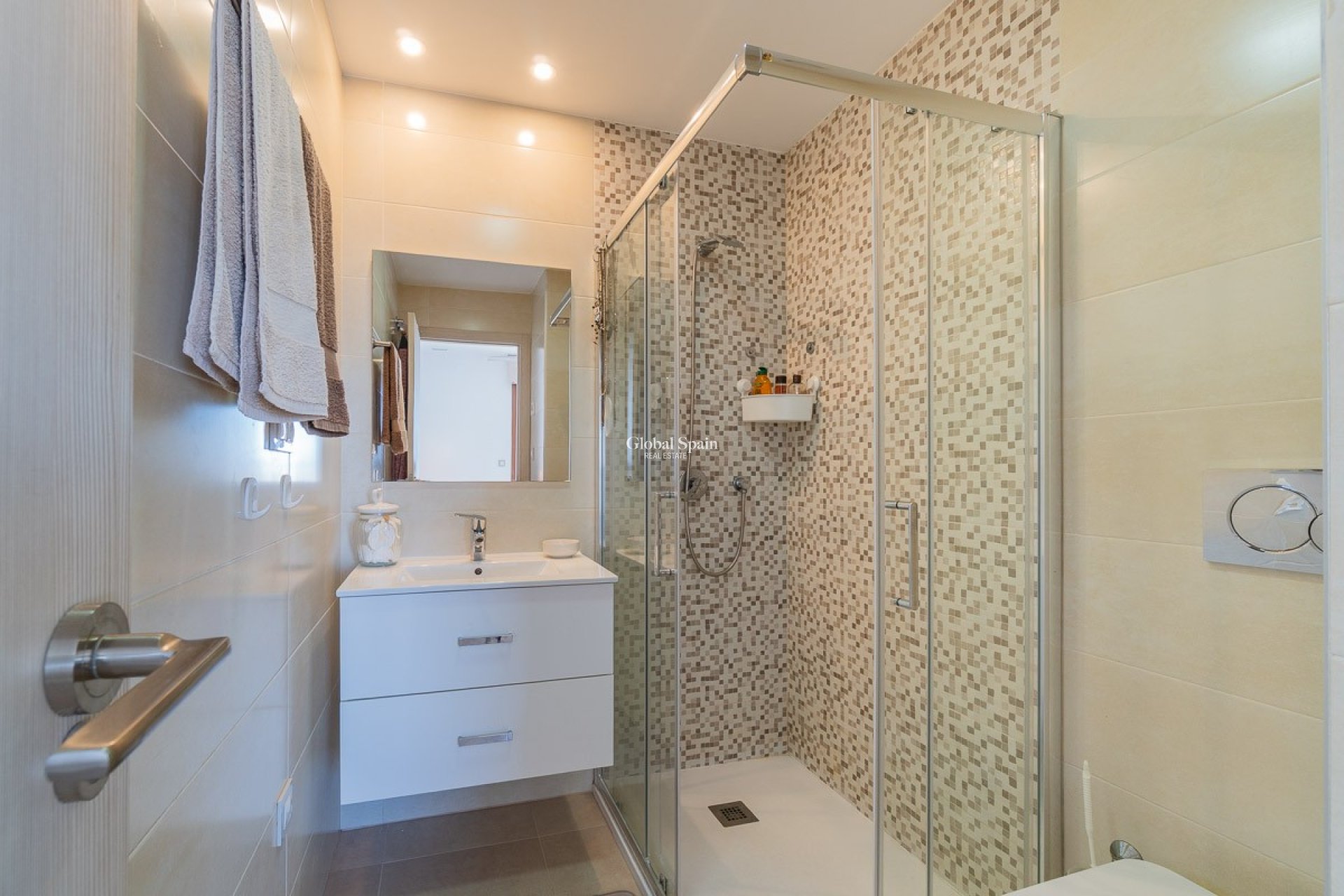 Revente - APPARTEMENT -
ORIHUELA COSTA - Costa Blanca