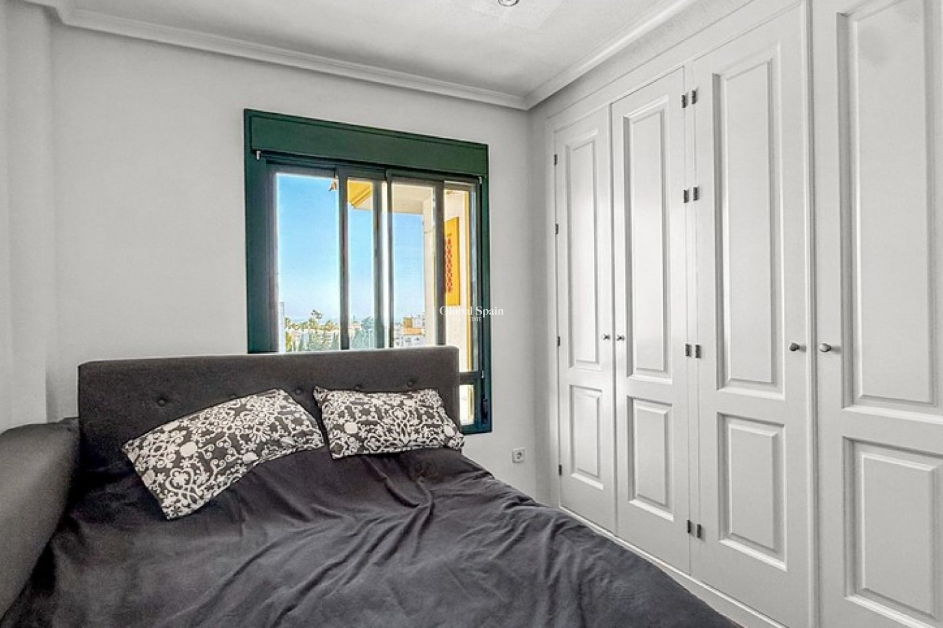 Revente - APPARTEMENT -
ORIHUELA COSTA - Costa Blanca