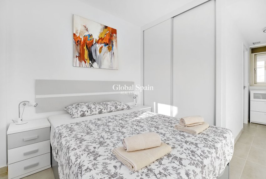 Revente - APPARTEMENT -
ORIHUELA COSTA - Costa Blanca