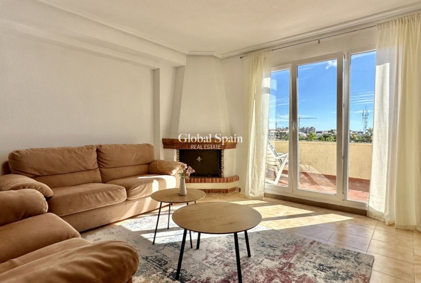 Revente - APPARTEMENT -
ORIHUELA COSTA - Costa Blanca