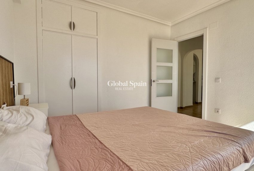 Revente - APPARTEMENT -
ORIHUELA COSTA - Costa Blanca