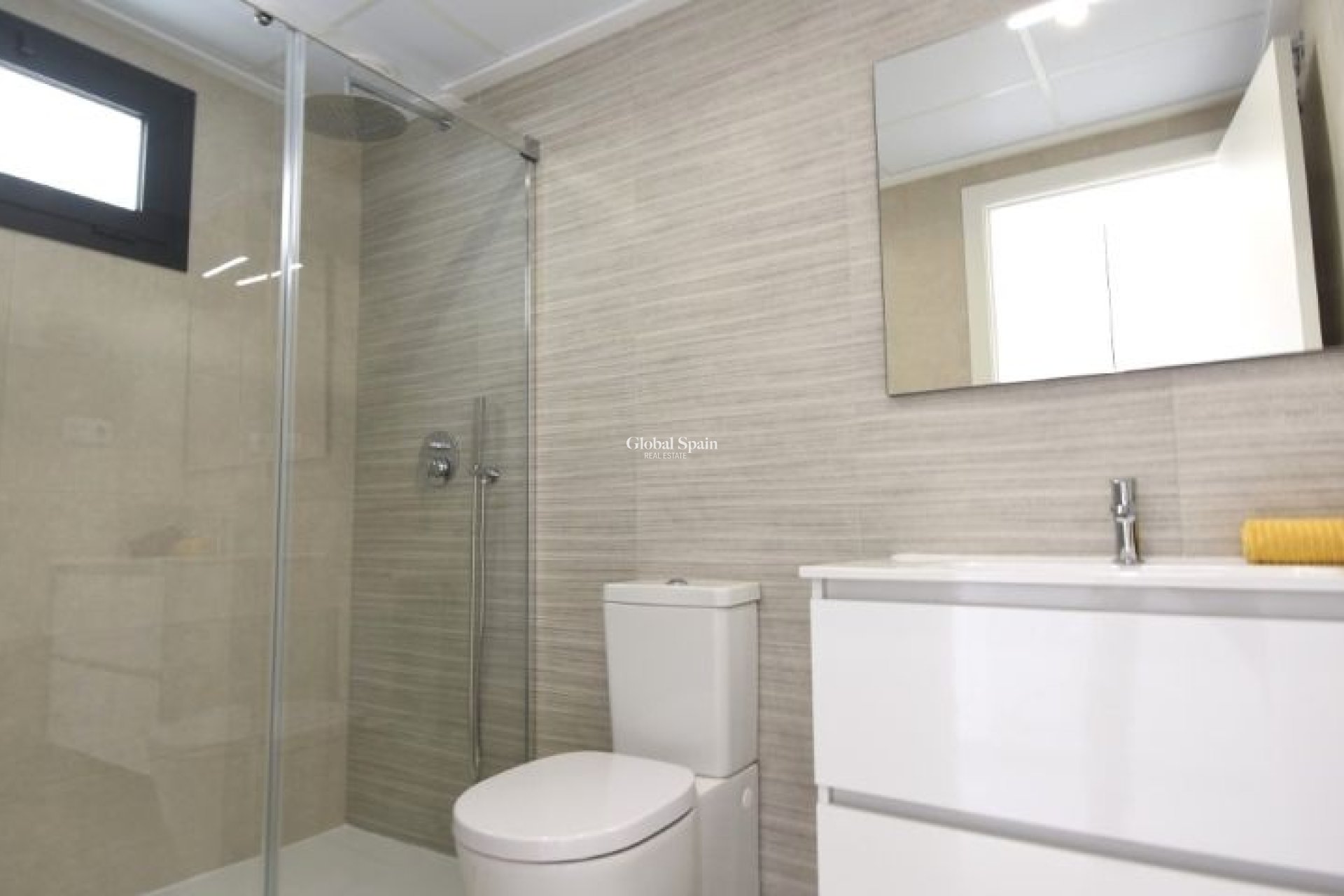 Revente - APPARTEMENT -
ORIHUELA COSTA - Costa Blanca