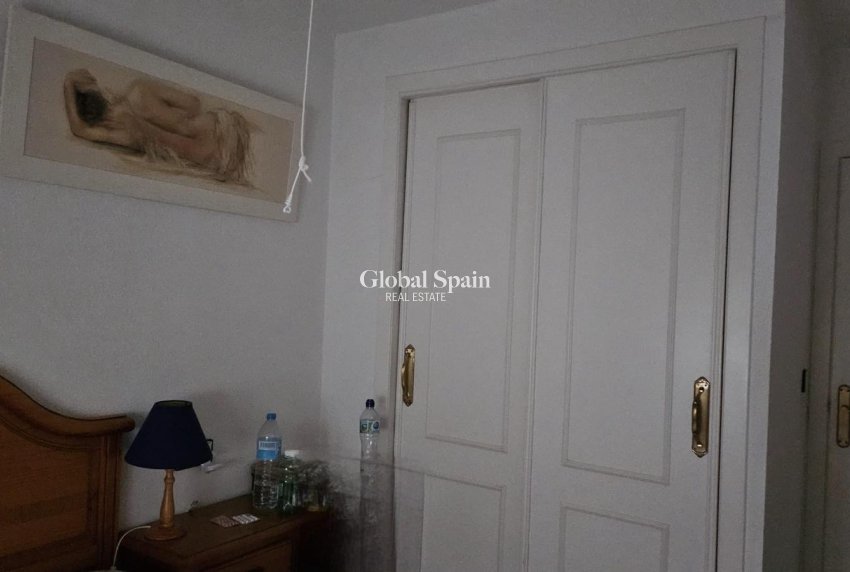 Revente - APPARTEMENT -
ORIHUELA COSTA - Costa Blanca