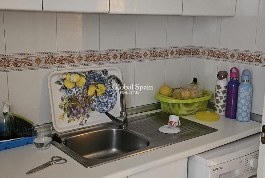 Revente - APPARTEMENT -
ORIHUELA COSTA - Costa Blanca