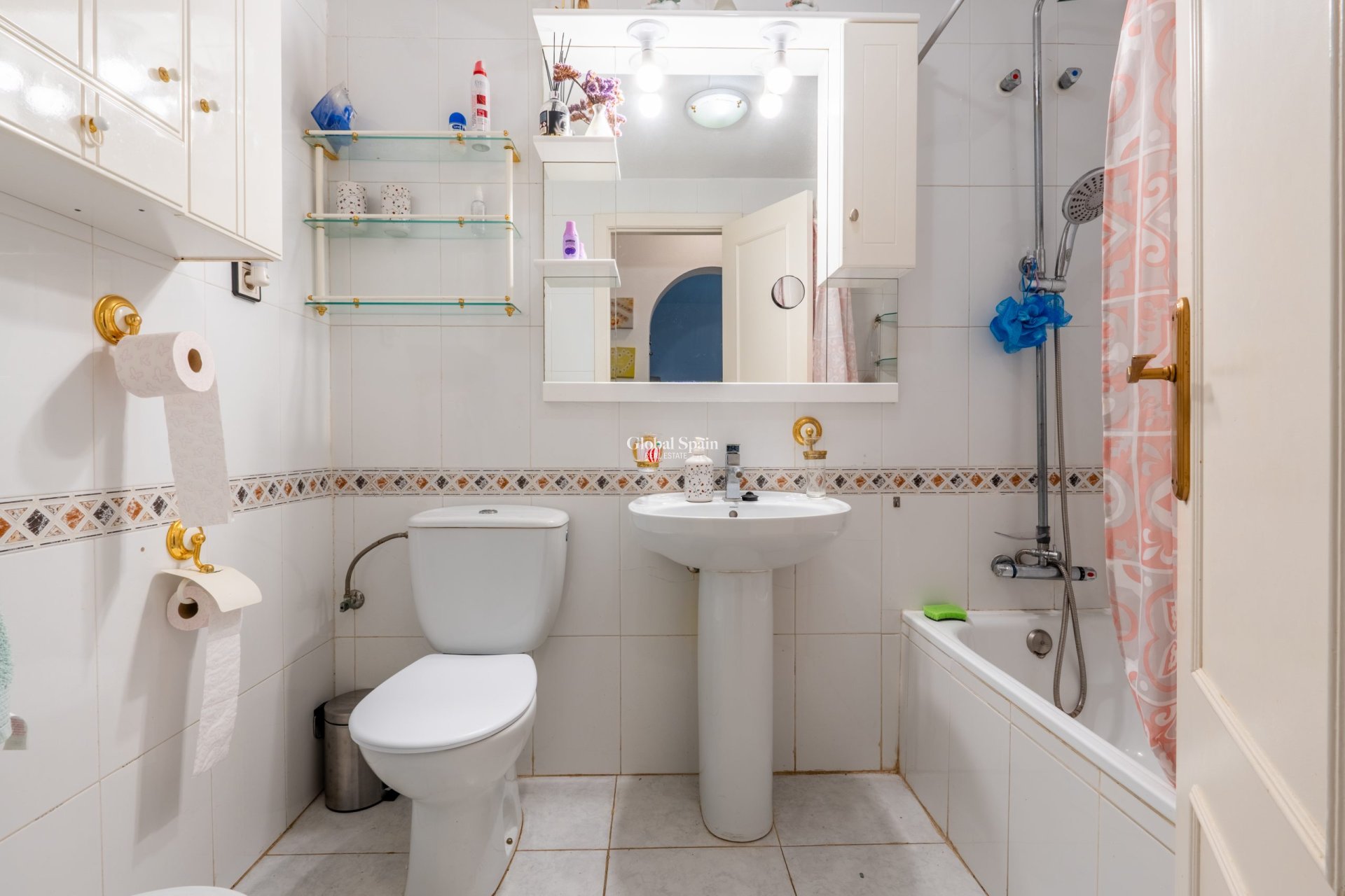 Revente - APPARTEMENT -
ORIHUELA COSTA - Costa Blanca