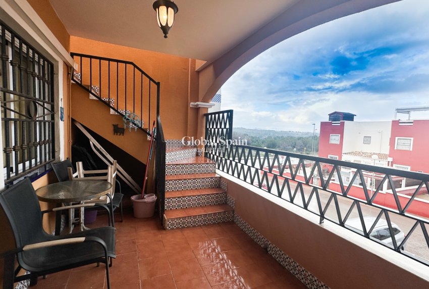 Revente - APPARTEMENT -
ORIHUELA COSTA - Costa Blanca