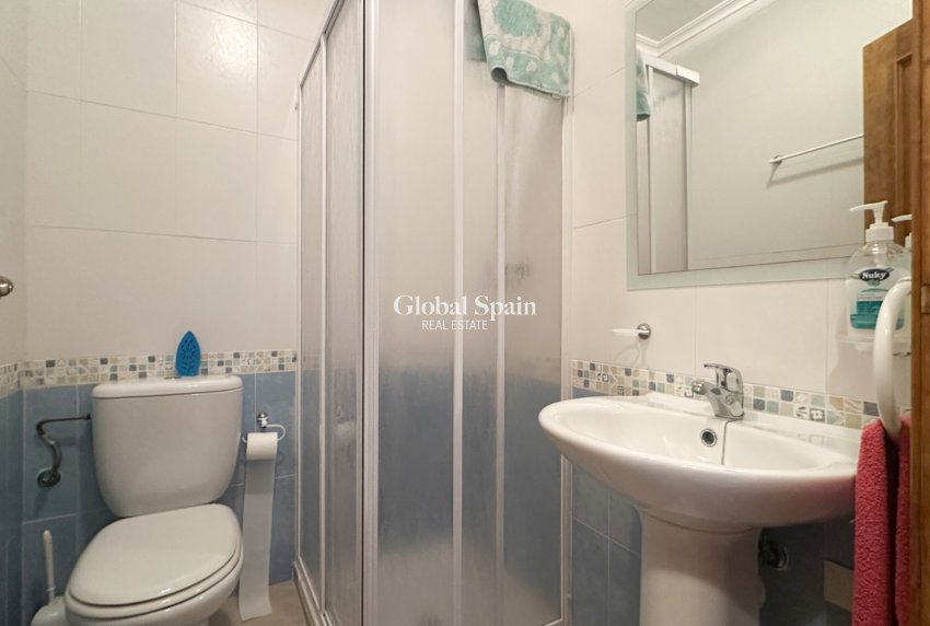 Revente - APPARTEMENT -
ORIHUELA COSTA - Costa Blanca