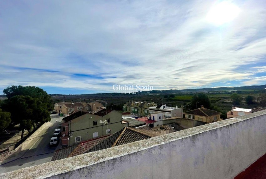 Revente - APPARTEMENT -
ORIHUELA COSTA - Costa Blanca