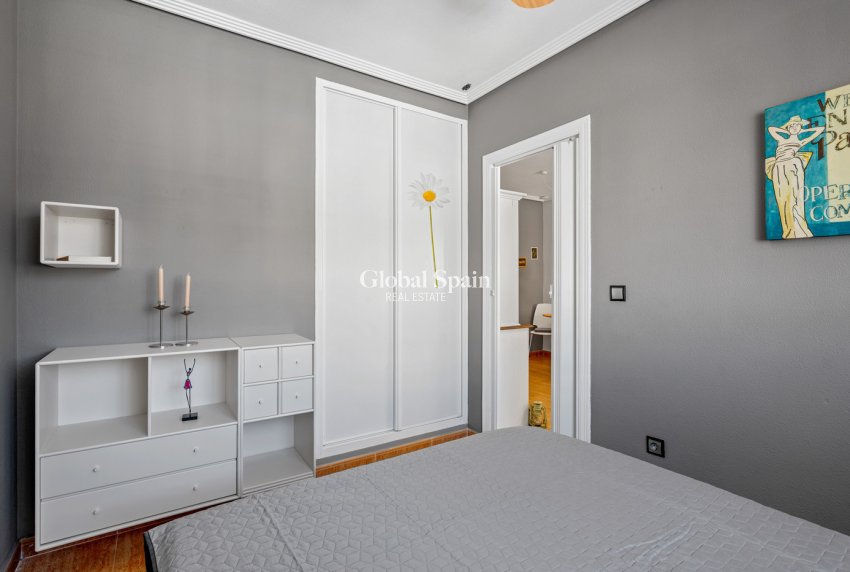 Revente - APPARTEMENT -
ORIHUELA COSTA - Costa Blanca