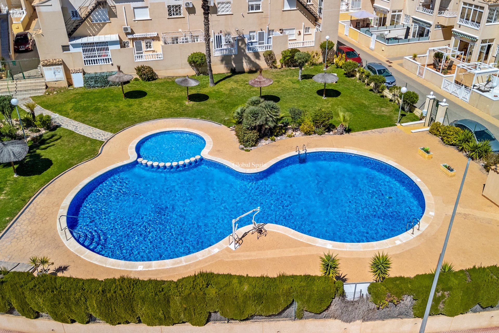 Revente - APPARTEMENT -
ORIHUELA COSTA - Costa Blanca