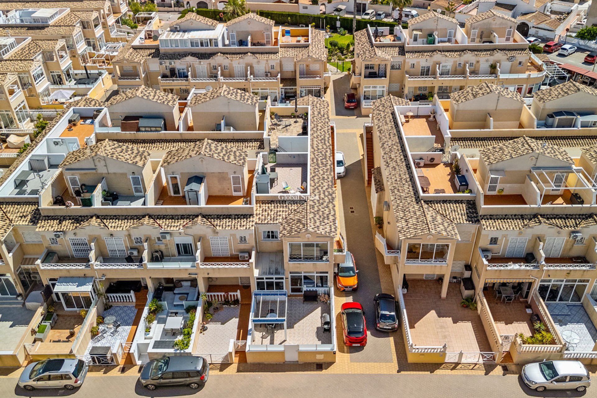 Revente - APPARTEMENT -
ORIHUELA COSTA - Costa Blanca