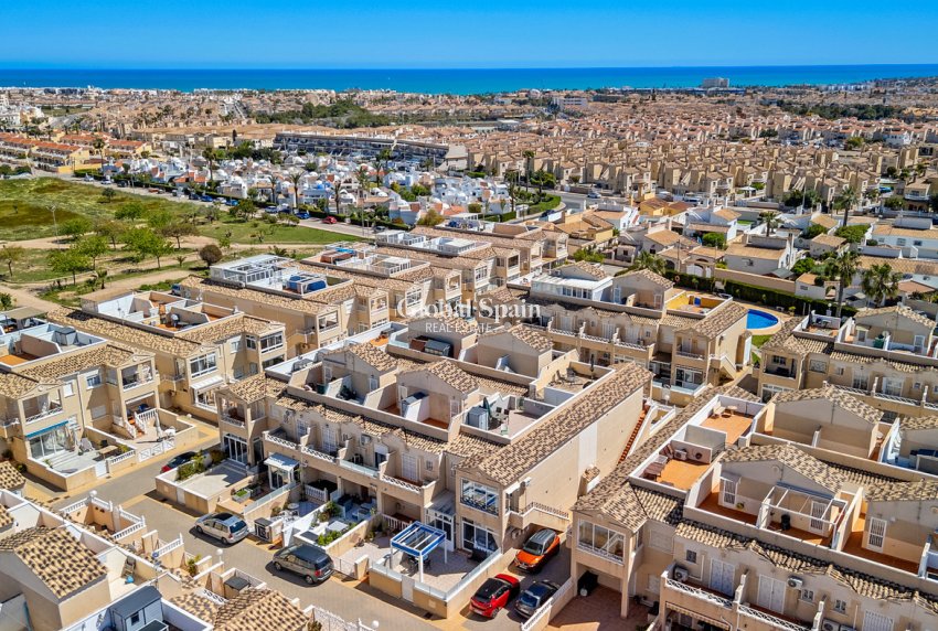 Revente - APPARTEMENT -
ORIHUELA COSTA - Costa Blanca