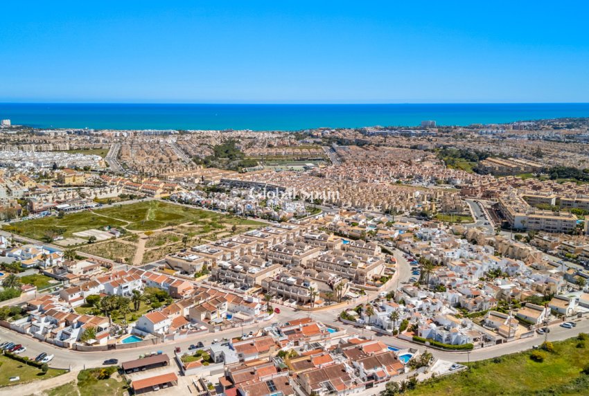 Revente - APPARTEMENT -
ORIHUELA COSTA - Costa Blanca