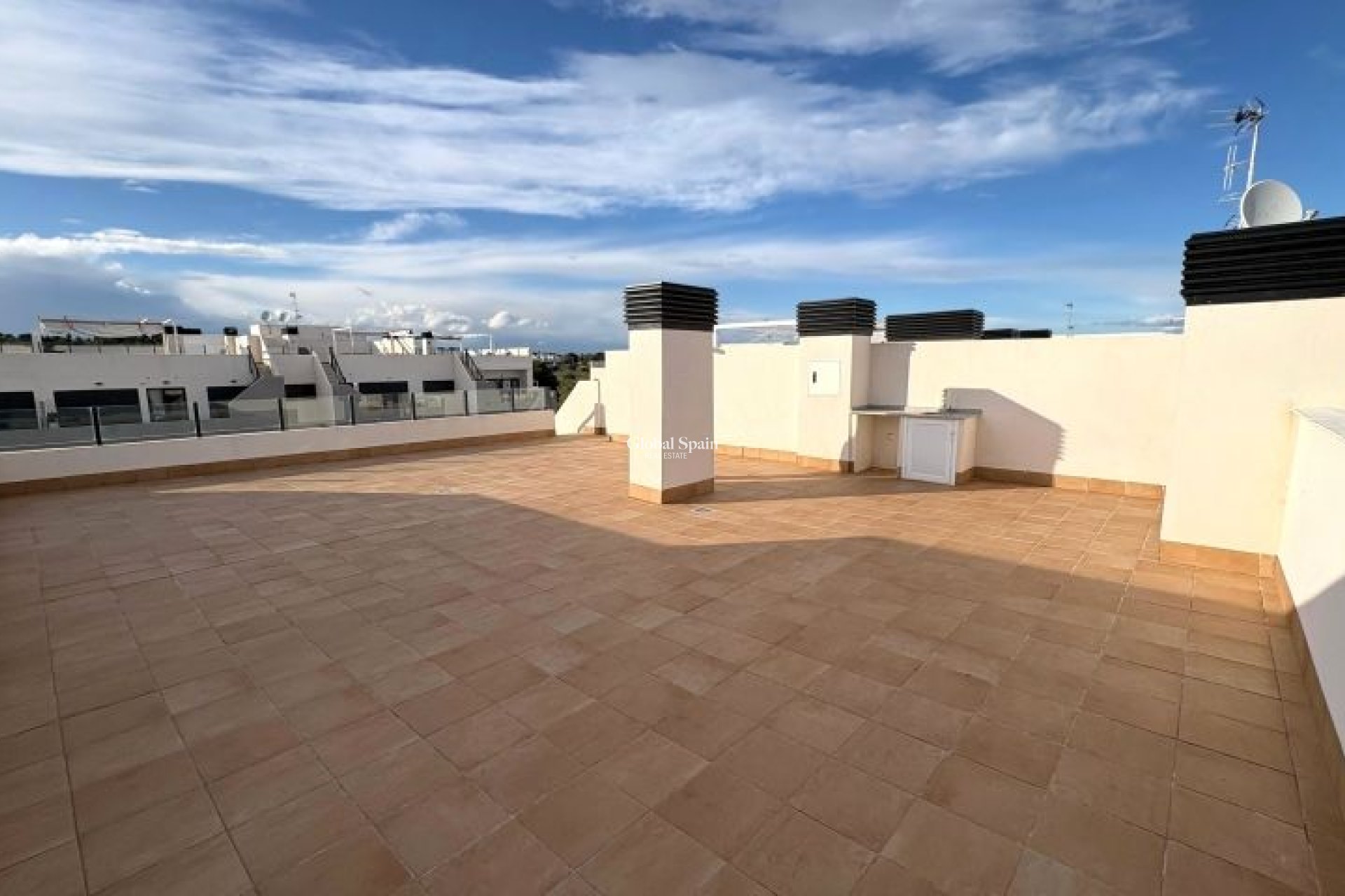 Revente - APPARTEMENT -
ORIHUELA COSTA - Costa Blanca