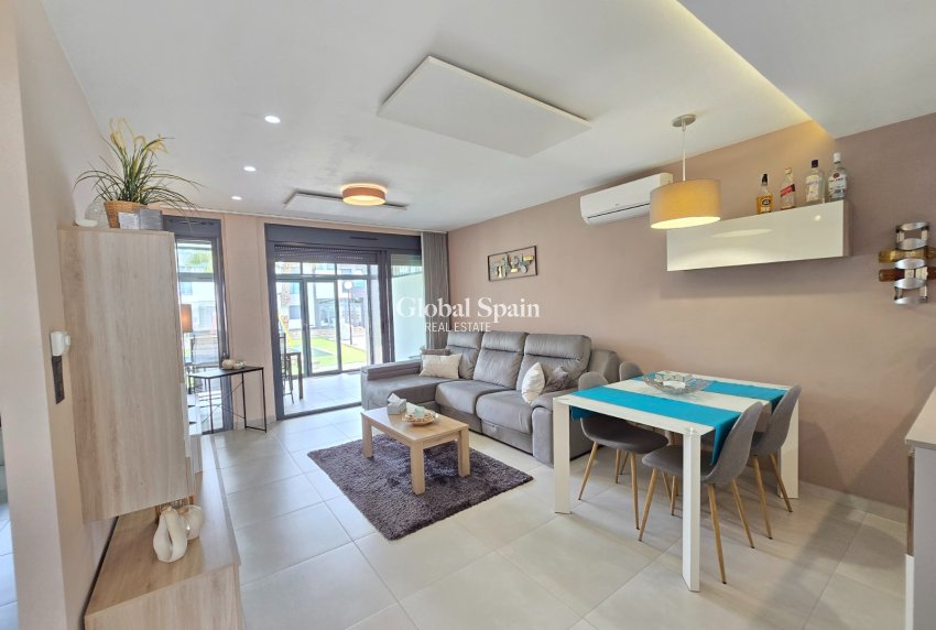 Revente - APPARTEMENT -
ORIHUELA COSTA - Costa Blanca