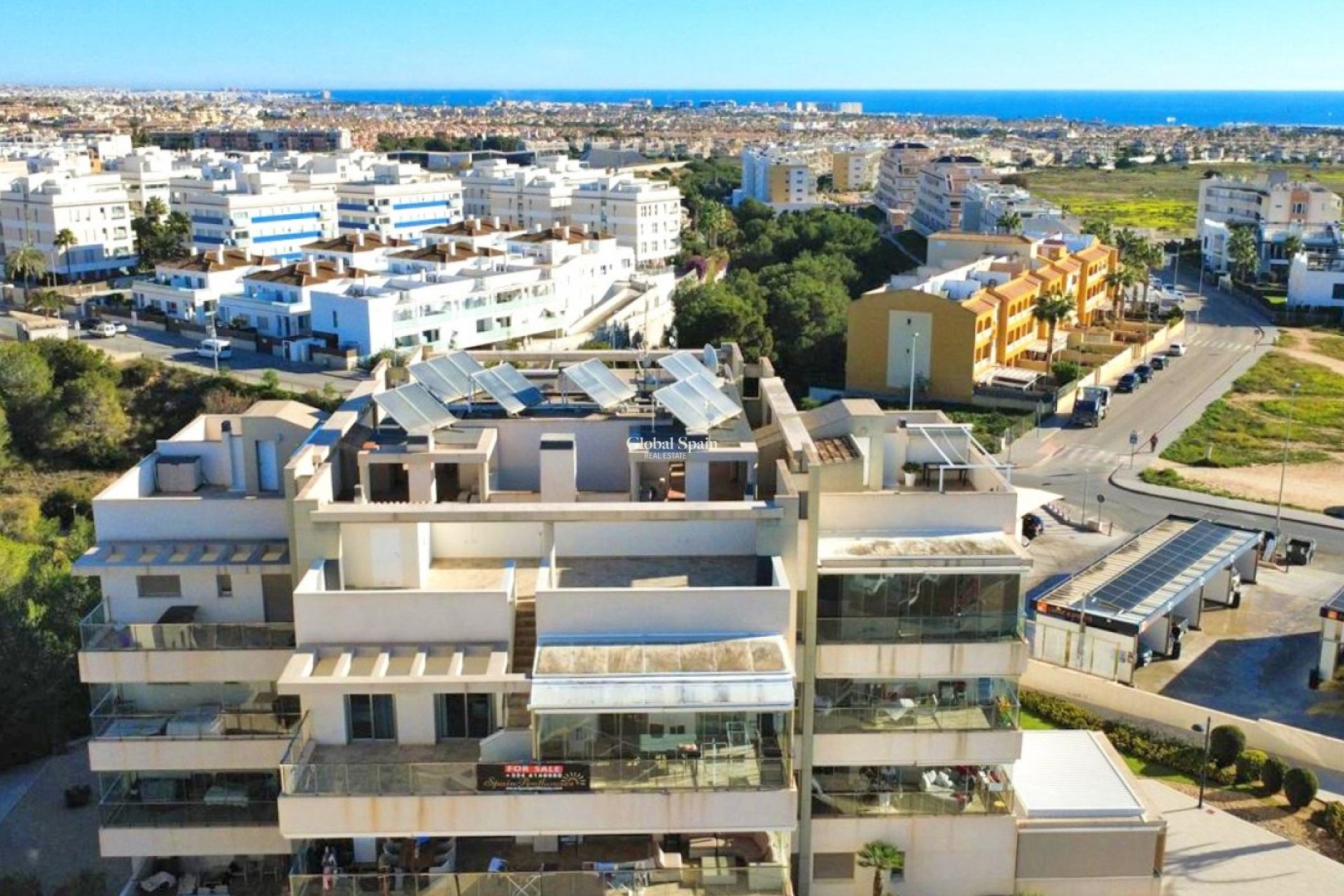 Revente - APPARTEMENT -
ORIHUELA COSTA - Costa Blanca