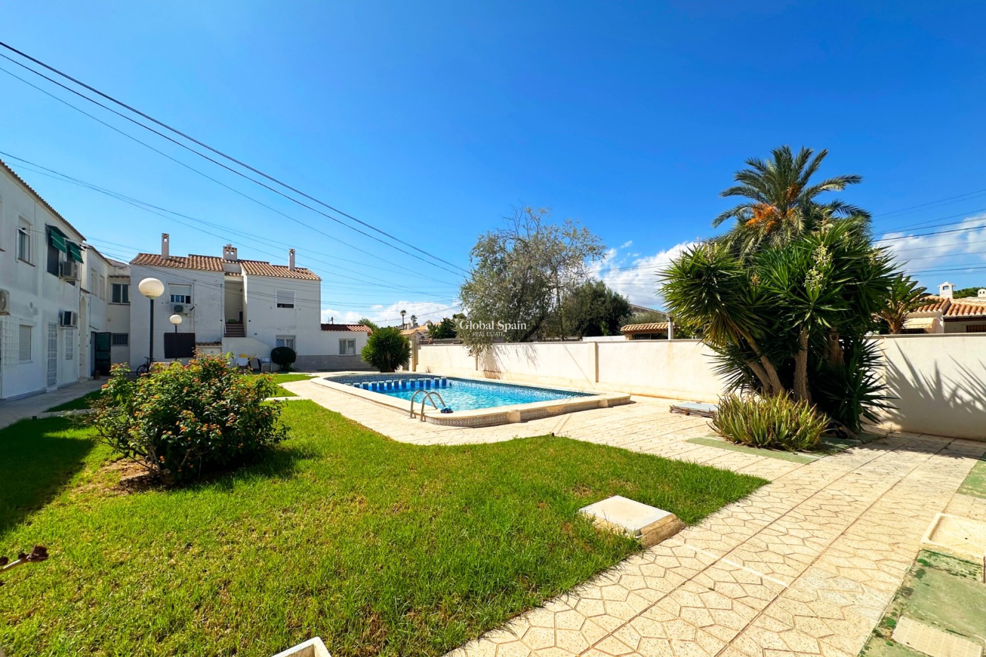 Revente - APPARTEMENT -
ORIHUELA COSTA - Costa Blanca