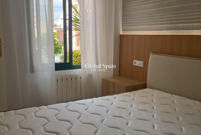 Revente - APPARTEMENT -
ORIHUELA COSTA - Costa Blanca
