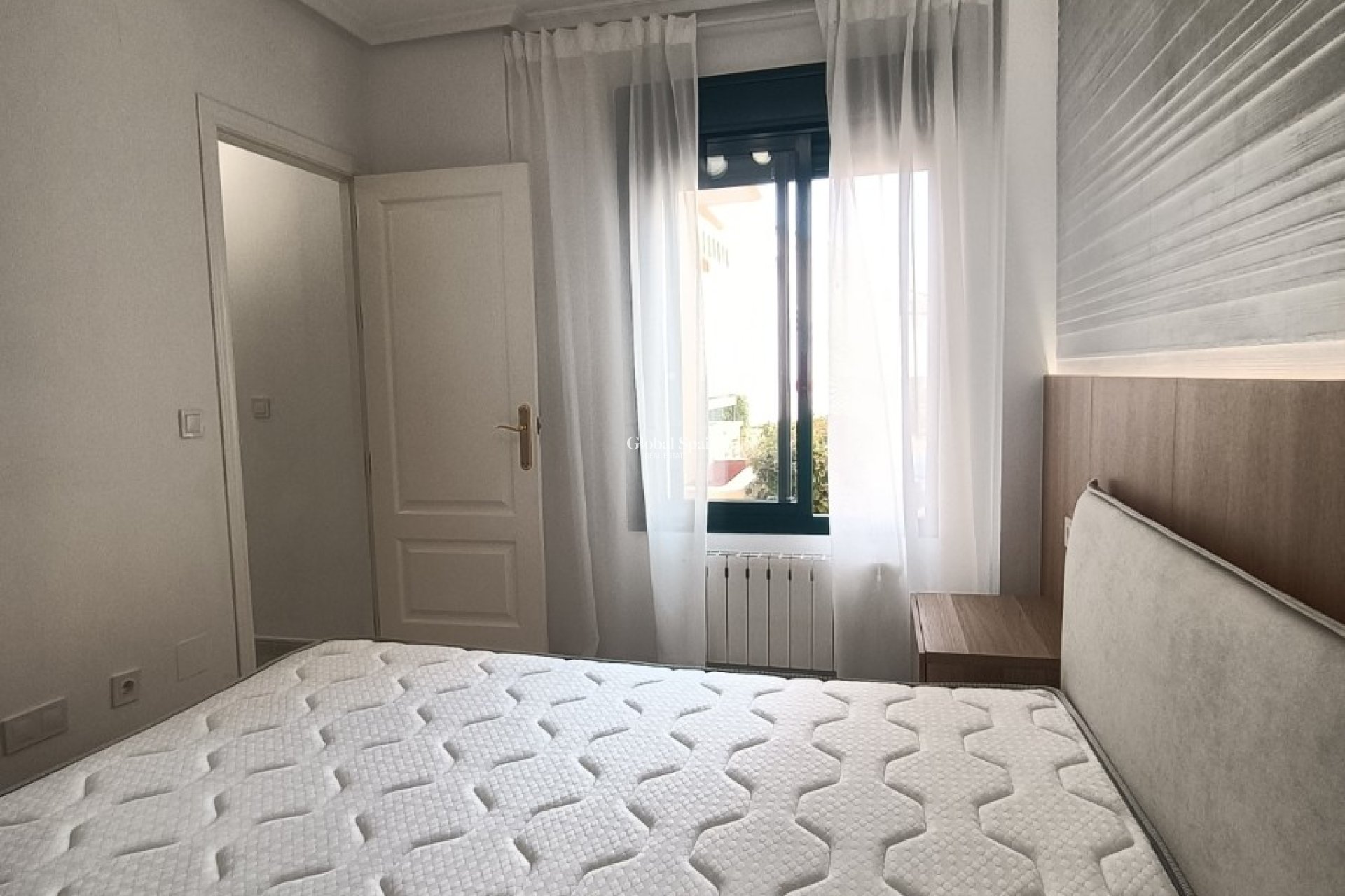 Revente - APPARTEMENT -
ORIHUELA COSTA - Costa Blanca