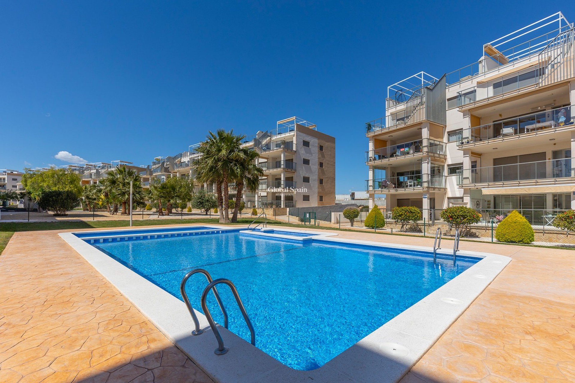 Revente - APPARTEMENT -
ORIHUELA COSTA - Costa Blanca