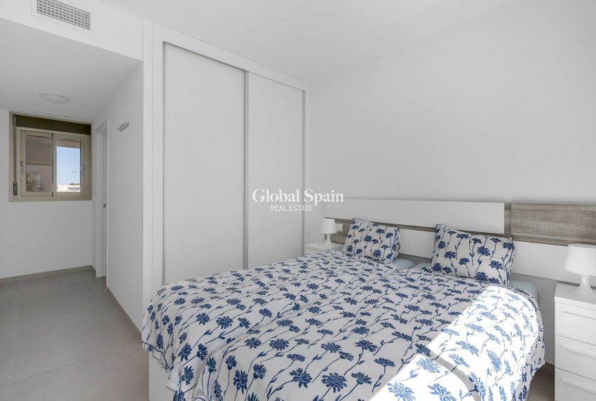 Revente - APPARTEMENT -
ORIHUELA COSTA - Costa Blanca