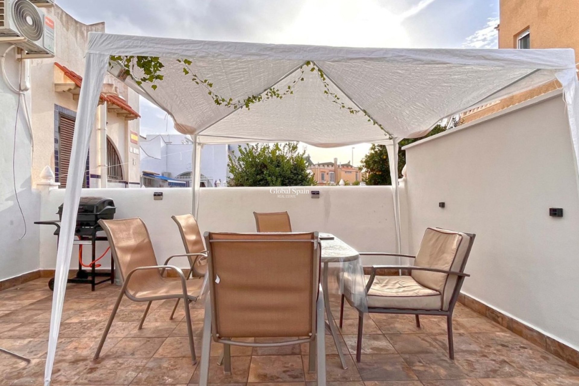 Revente - APPARTEMENT -
ORIHUELA COSTA - Costa Blanca