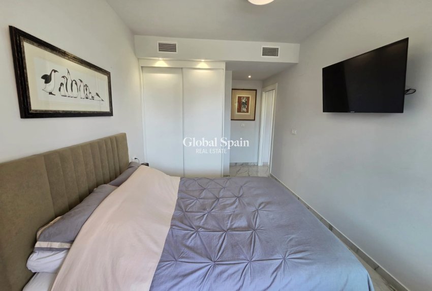 Revente - APPARTEMENT -
ORIHUELA COSTA - Costa Blanca