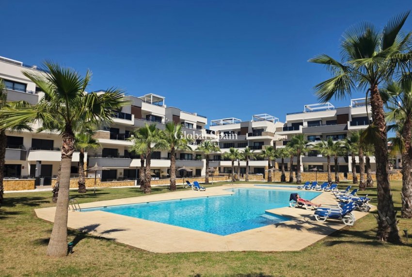 Revente - APPARTEMENT -
ORIHUELA COSTA - Costa Blanca