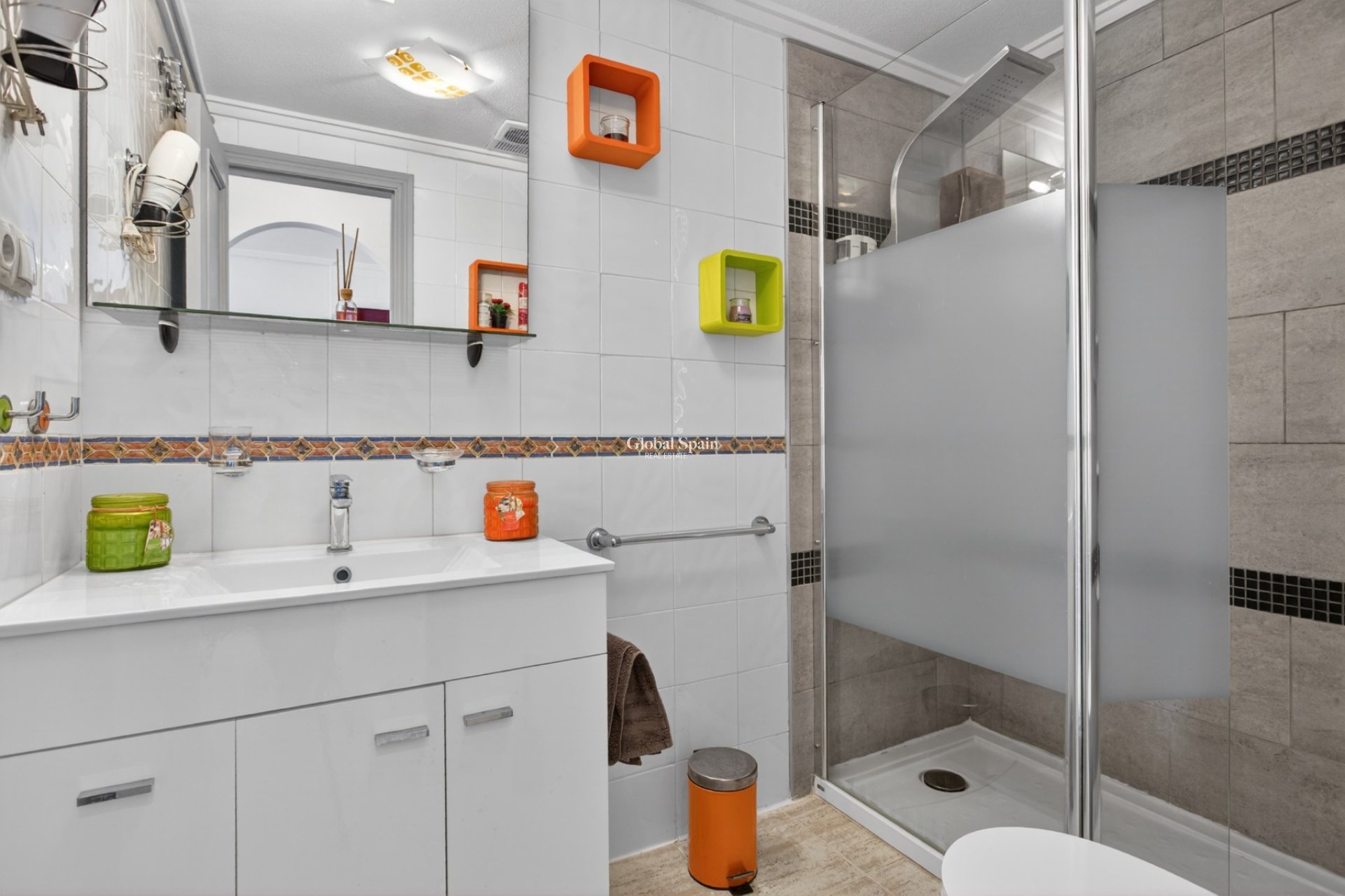 Revente - APPARTEMENT -
ORIHUELA COSTA - Costa Blanca