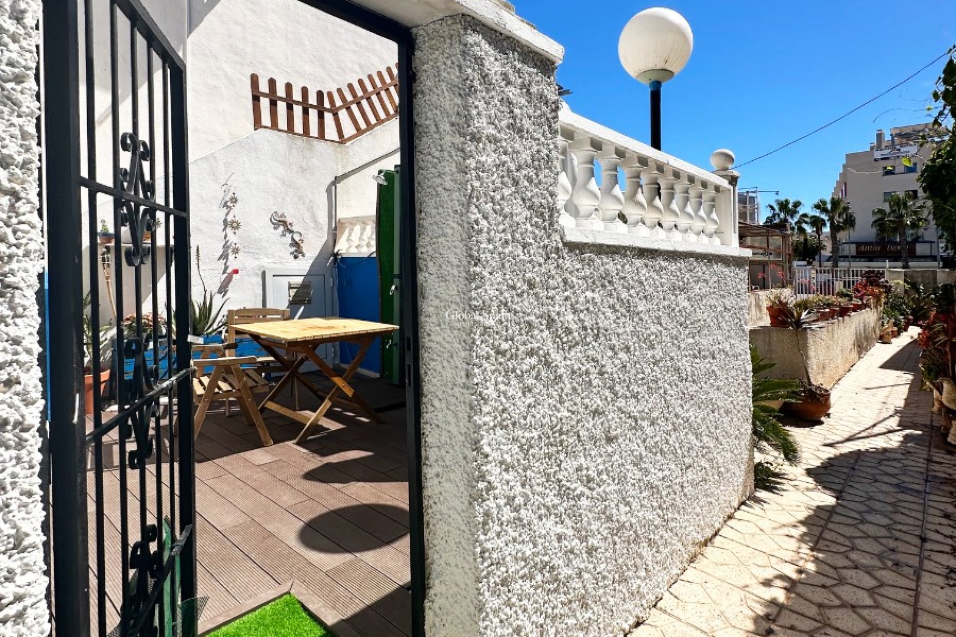 Revente - APPARTEMENT -
ORIHUELA COSTA - Costa Blanca