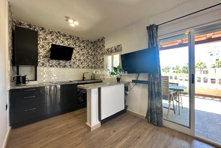 Revente - APPARTEMENT -
ORIHUELA COSTA - Costa Blanca