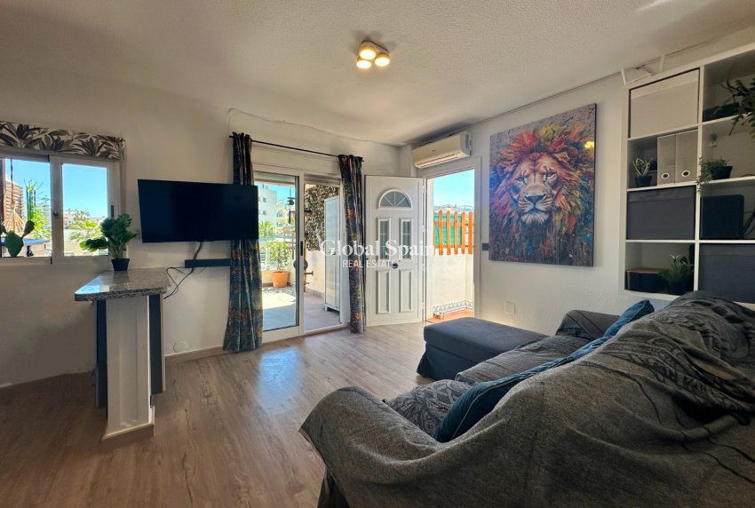 Revente - APPARTEMENT -
ORIHUELA COSTA - Costa Blanca