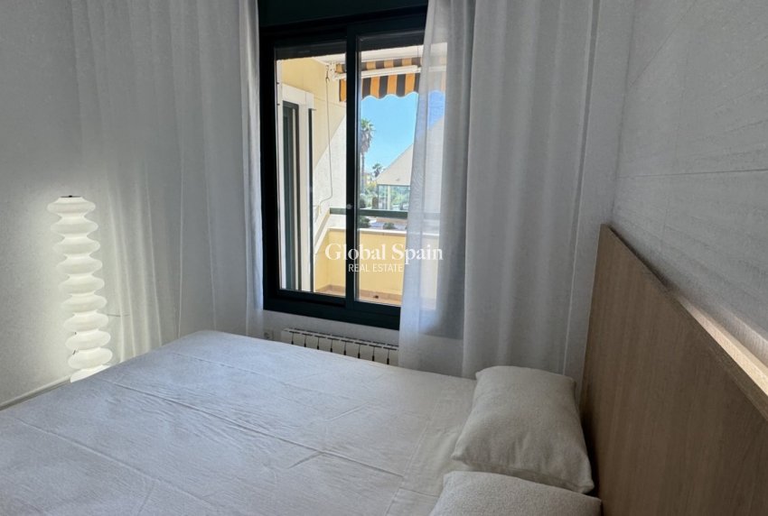 Revente - APPARTEMENT -
ORIHUELA COSTA - Costa Blanca