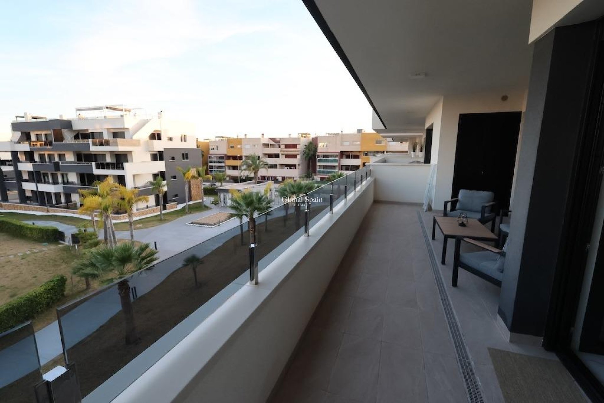 Revente - APPARTEMENT -
ORIHUELA COSTA - Costa Blanca