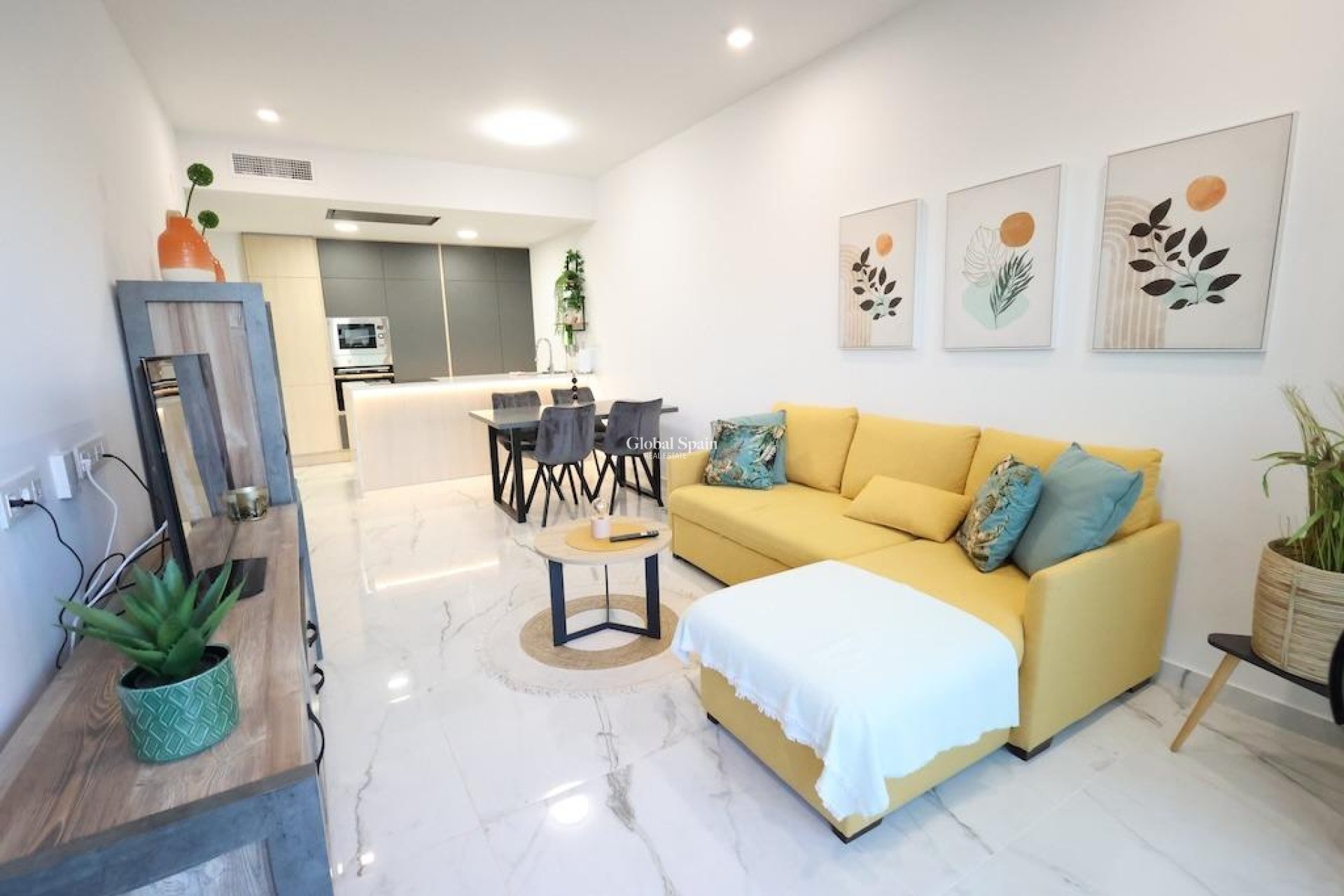 Revente - APPARTEMENT -
ORIHUELA COSTA - Costa Blanca