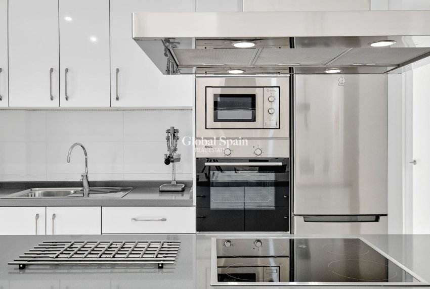 Revente - APPARTEMENT -
ORIHUELA COSTA - Costa Blanca