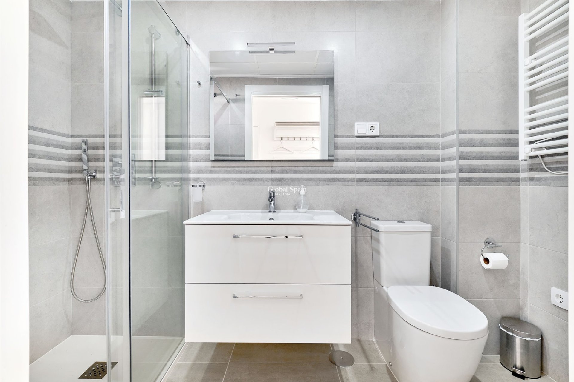 Revente - APPARTEMENT -
ORIHUELA COSTA - Costa Blanca