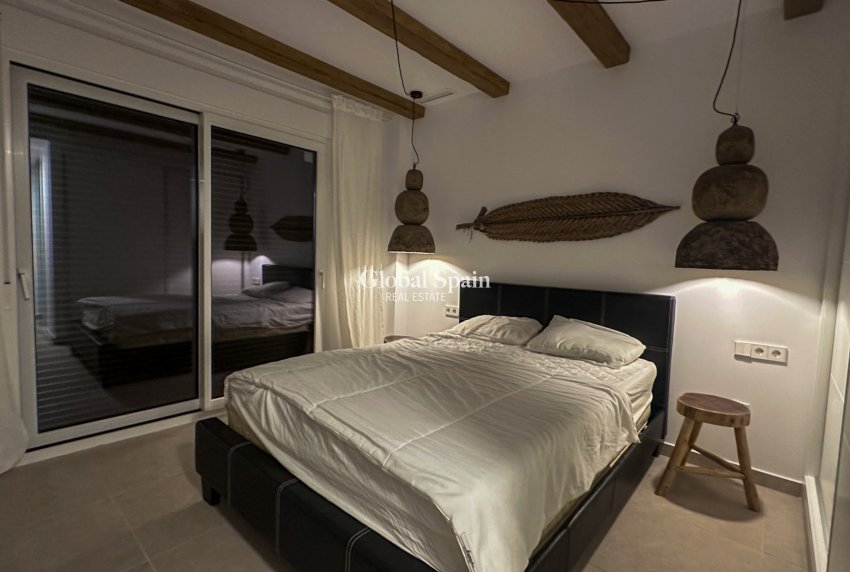 Revente - APPARTEMENT -
ORIHUELA COSTA - Costa Blanca