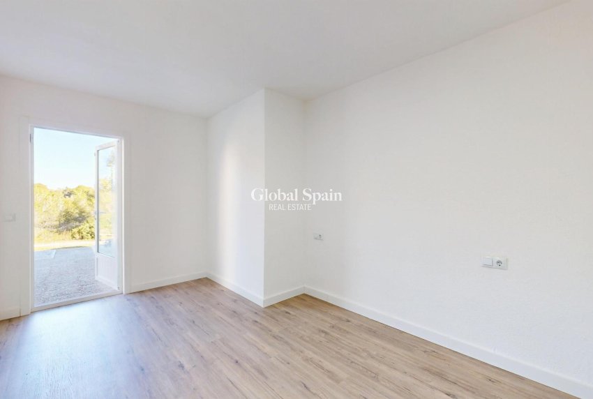 Revente - APPARTEMENT -
ORIHUELA COSTA - Costa Blanca