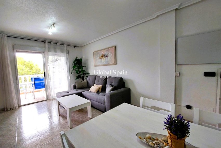 Revente - APPARTEMENT -
ORIHUELA COSTA - Costa Blanca