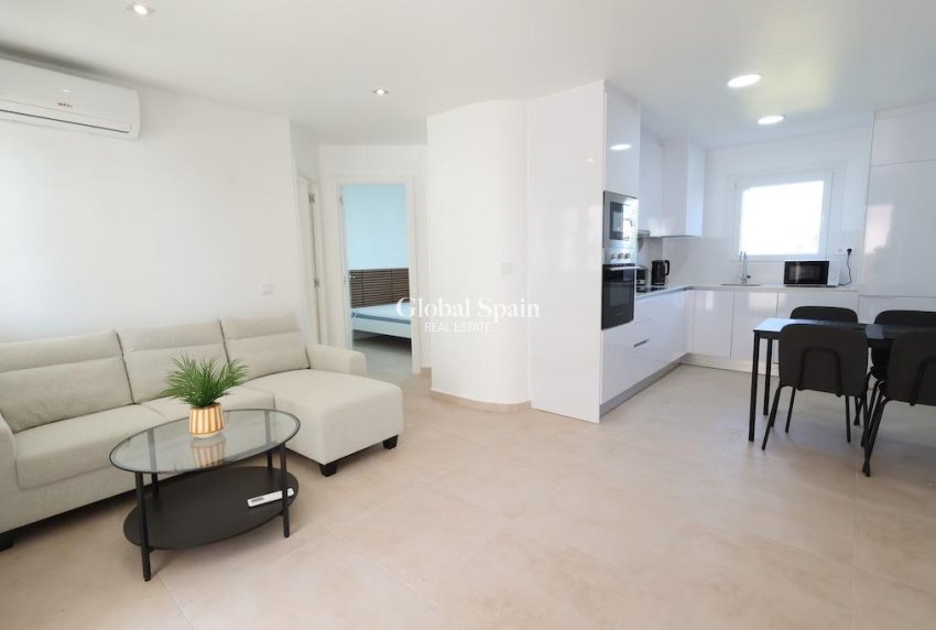 Revente - APPARTEMENT -
ORIHUELA COSTA - Costa Blanca
