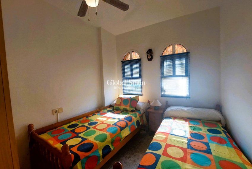 Revente - APPARTEMENT -
ORIHUELA COSTA - Costa Blanca