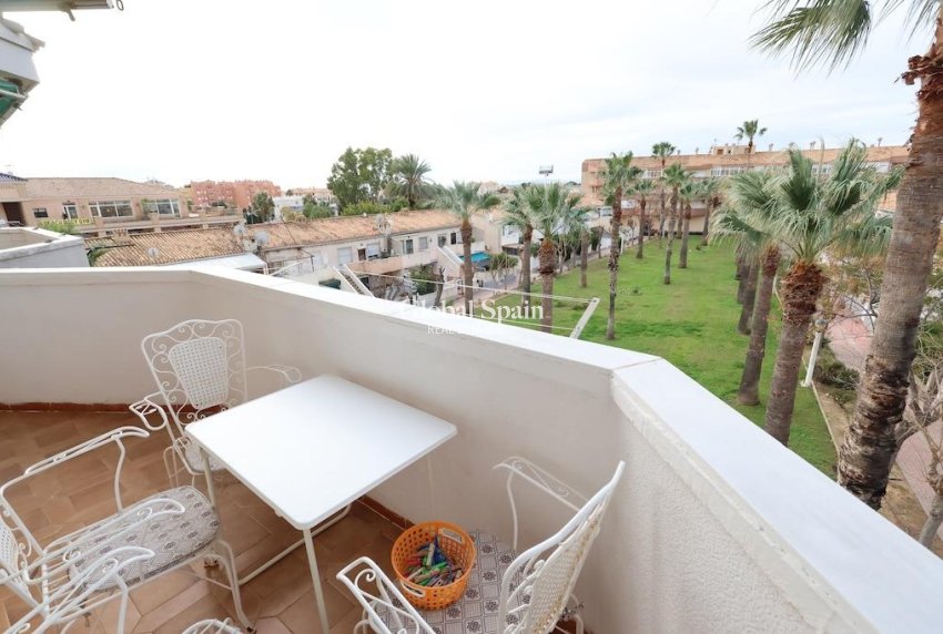 Revente - APPARTEMENT -
ORIHUELA COSTA - Costa Blanca