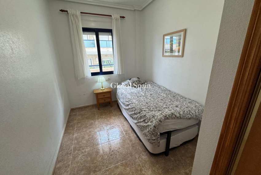 Revente - APPARTEMENT -
ORIHUELA COSTA - Costa Blanca