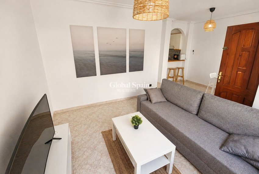 Revente - APPARTEMENT -
ORIHUELA COSTA - Costa Blanca