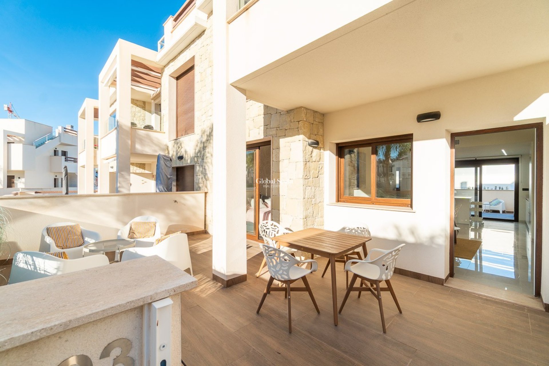 Revente - APPARTEMENT -
ORIHUELA COSTA - Costa Blanca