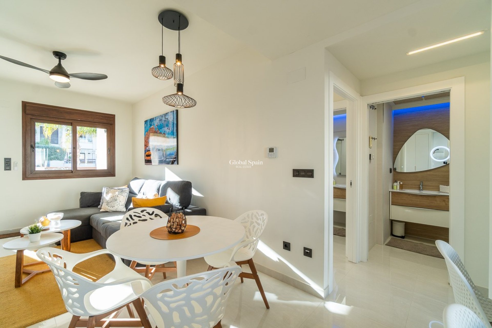 Revente - APPARTEMENT -
ORIHUELA COSTA - Costa Blanca