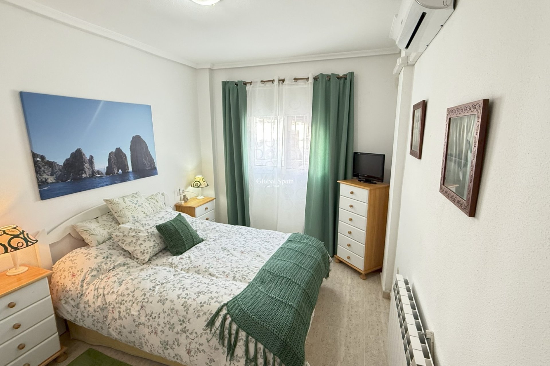 Revente - APPARTEMENT -
ORIHUELA COSTA - Costa Blanca