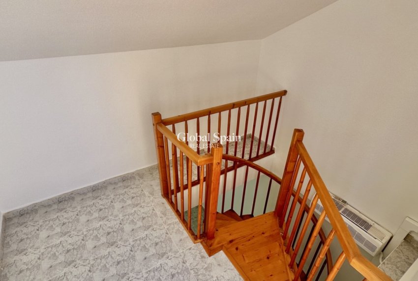 Revente - APPARTEMENT -
ORIHUELA COSTA - Costa Blanca