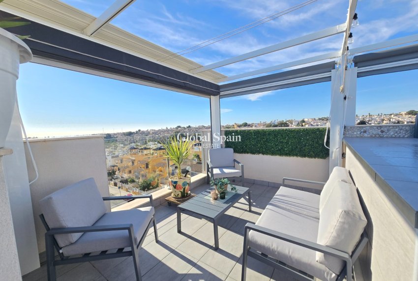 Revente - APPARTEMENT -
ORIHUELA COSTA - Costa Blanca
